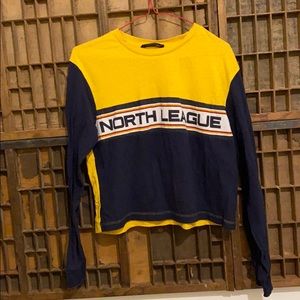 “North League” colorblock trendy cropped T-shirt